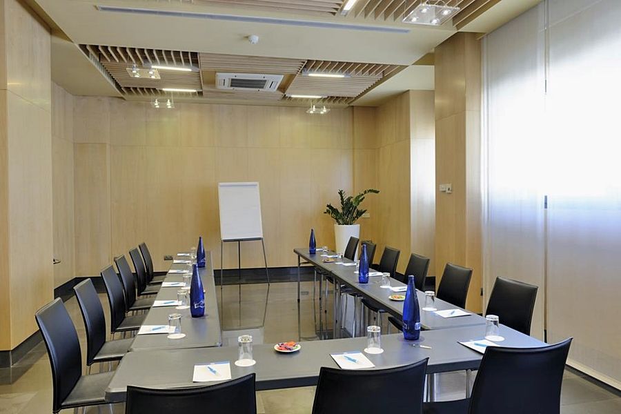 Hotel Izan Avenida De Burgos Madrid